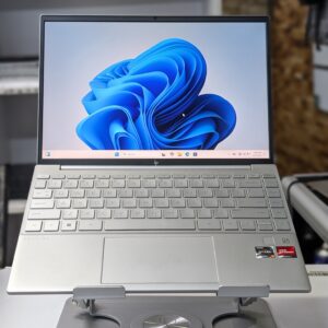 HP Pavilion Aero 13 – AMD Ryzen 7, 16GB RAM, 512GB SSD (Natural Silver)