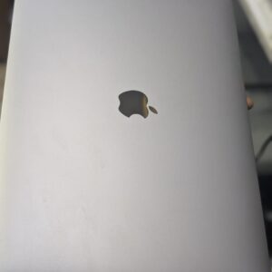 MacBook Pro 15"(2018, A1990) i7 16GB 512SSD with 4gb VGA graphics