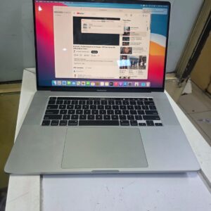 MacBook Pro 16-Inch 2019 Core i7 16GB RAM 512GB SSD 4GB Graphics